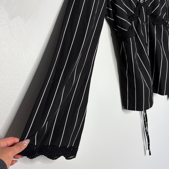 Blouse - Picture 6 of 7